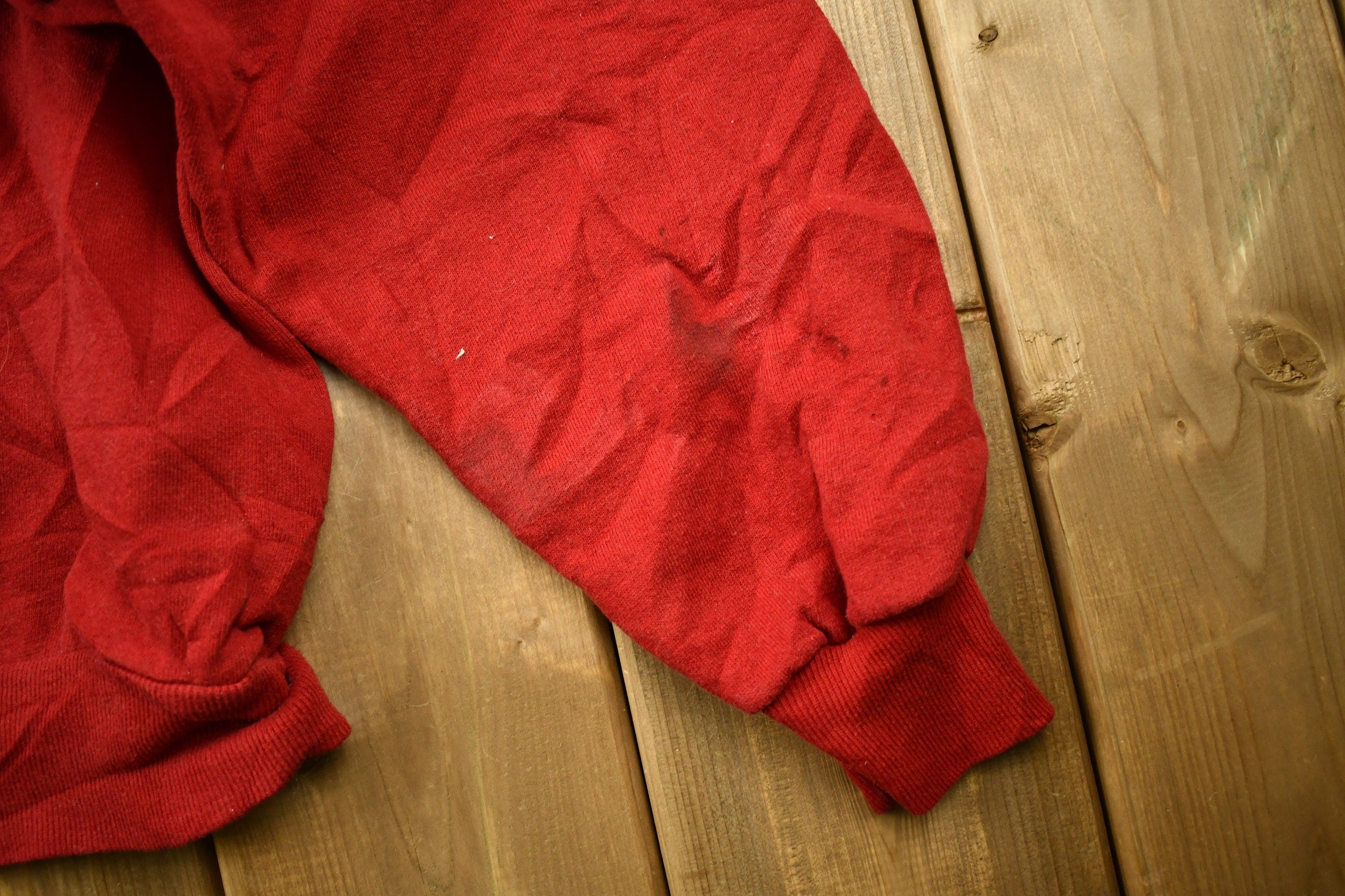 Vintage 1990s Blank Red Jerzees Crewneck Sweatshirt