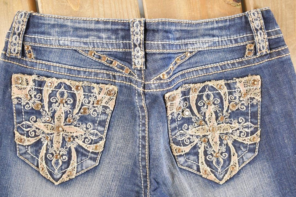 Vintage Deadstock Y2K Grace In LA Bedazzled Bootcut Low Rise Jeans Women's Size 27 x 32