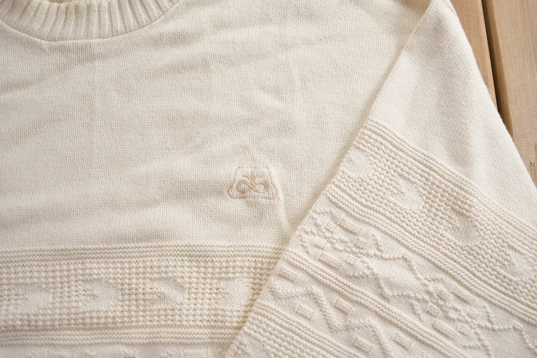 Vintage 1990s 3D Knit Crewneck Sweater / Vintage 90s Crewneck / All Over Pattern / Colorful / Sweatshirt / Abstract Pattern / Knitted