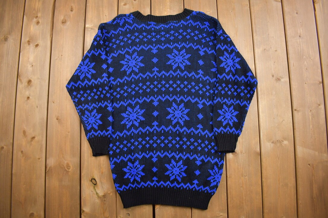 Vintage 1980s Snowflake Pattern Knitted Crewneck Sweater