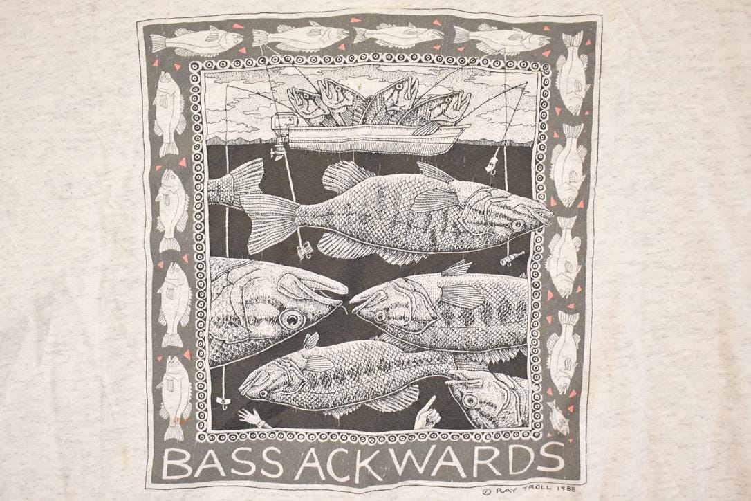 Vintage 1988 Bass Awkward Comedy Fishing Graphic Print Souvenir T-Shirt Men's L