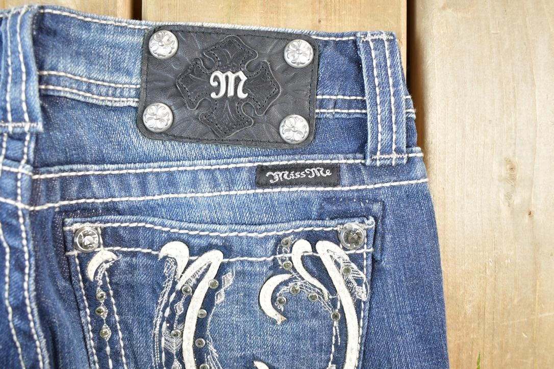 Vintage Y2K Miss Me Bedazzled Low Rise Jeans Size 26x31