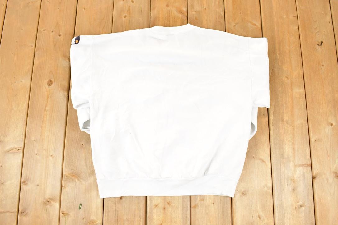 Vintage 1990s 3 Santas Christmas Crewneck Sweatshirt Men's L / Made In USA / 90s Cute Cartoon Xmas Sweater