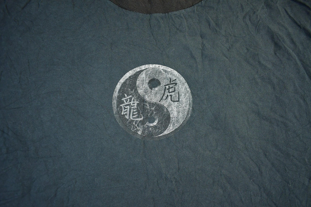 Vintage 1990s Yin Yang Dragon Tiger Graphic T-Shirt Men's XL