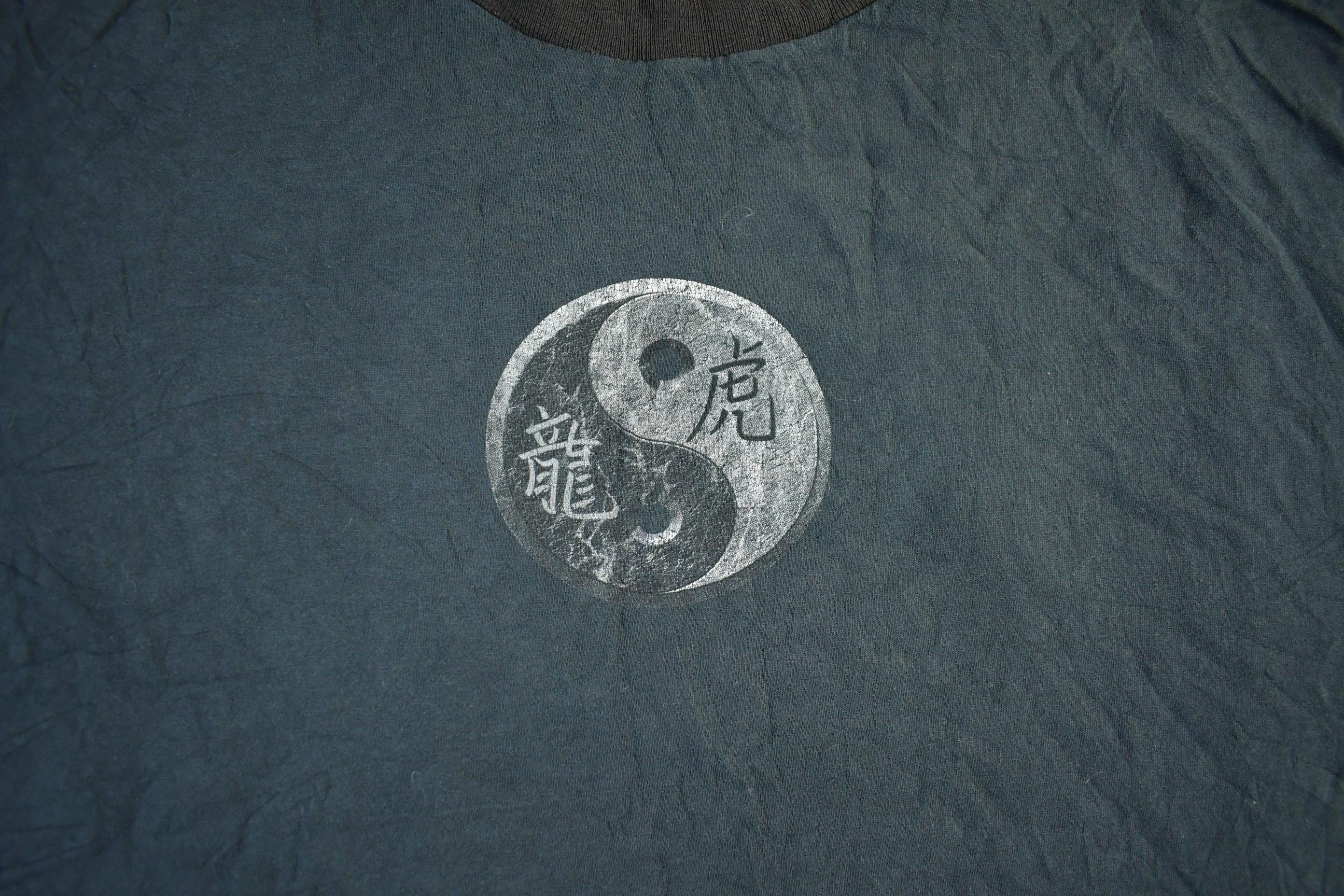 Vintage 1990s Yin Yang Dragon Tiger Graphic T-Shirt Men's XL