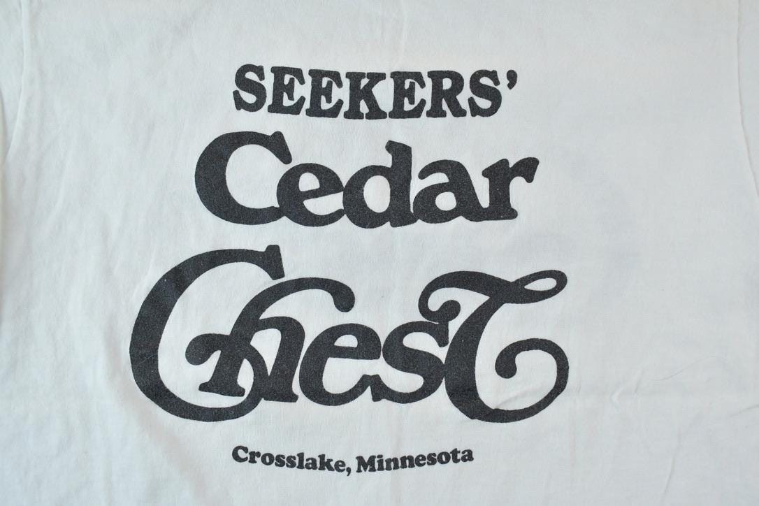 Vintage 1990s Seelers Cedar Chest Single Stitch T-Shirt