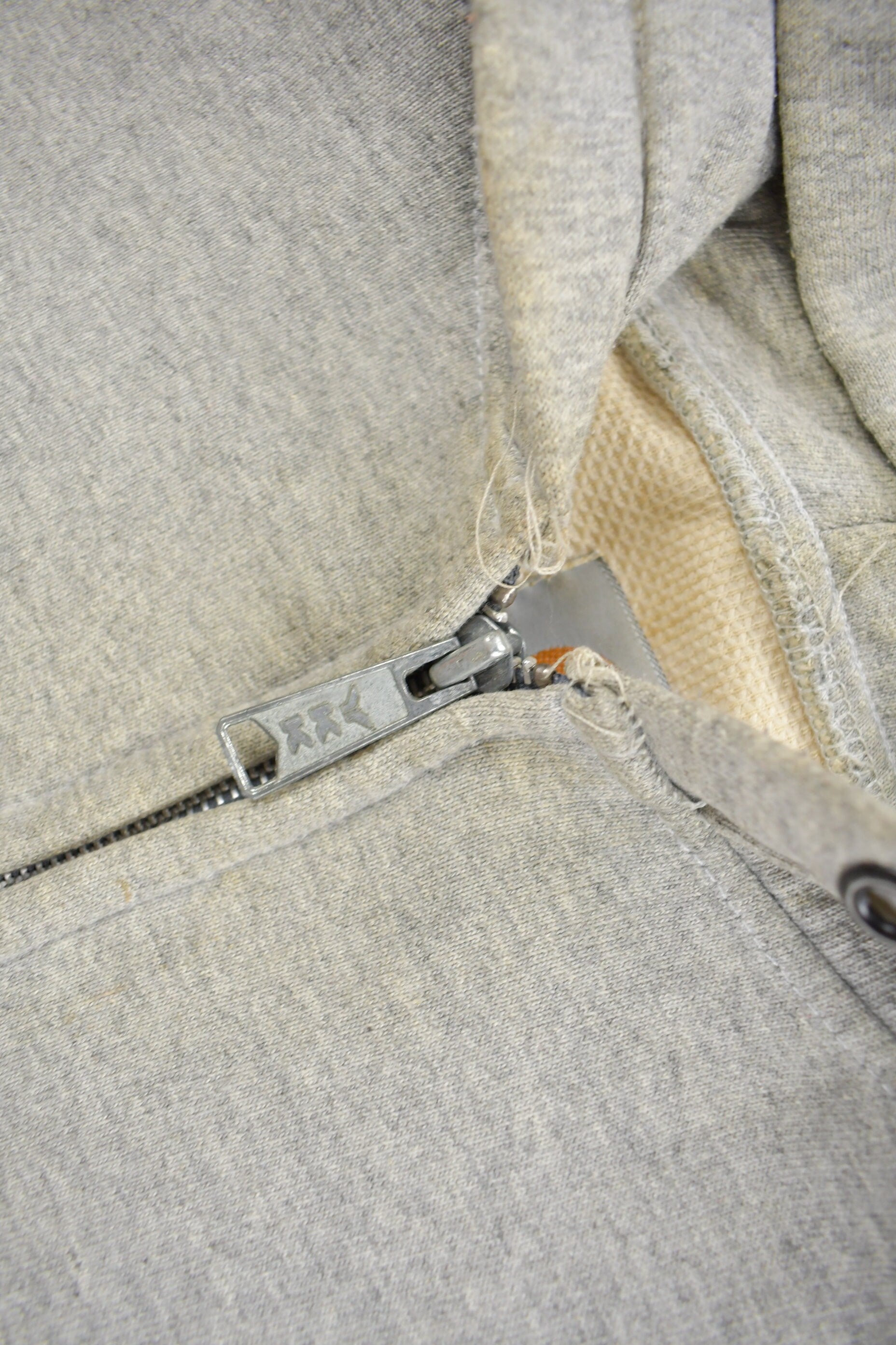 Vintage 1990s Carhartt Heavy Weight Zip Up Hoodie
