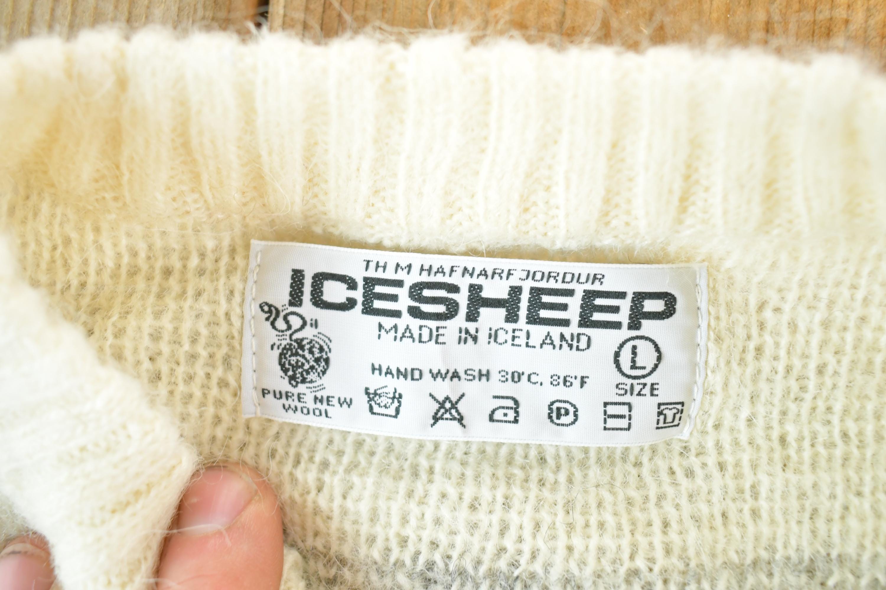 Vintage 1990s Ice Sheep Wool Knit Clasp Sweater womens L