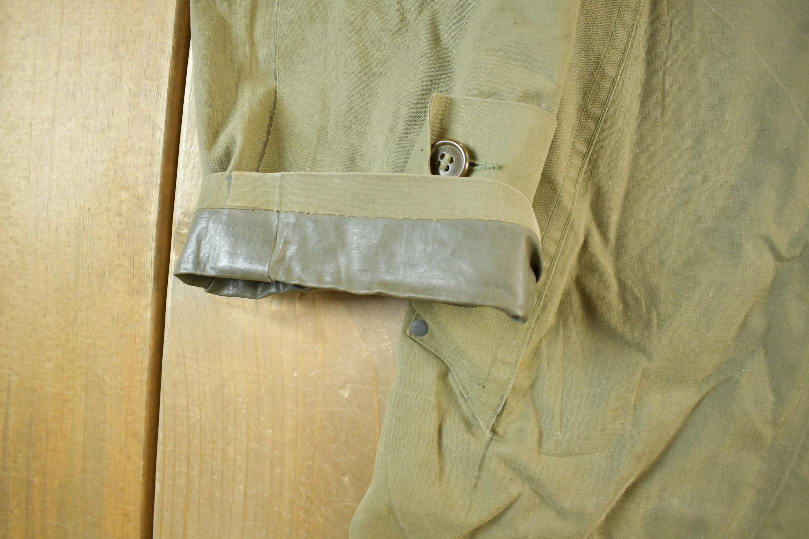 Vintage 1970s 1980s Army Military Button Down Rain Jacket Overcoat Men's Large