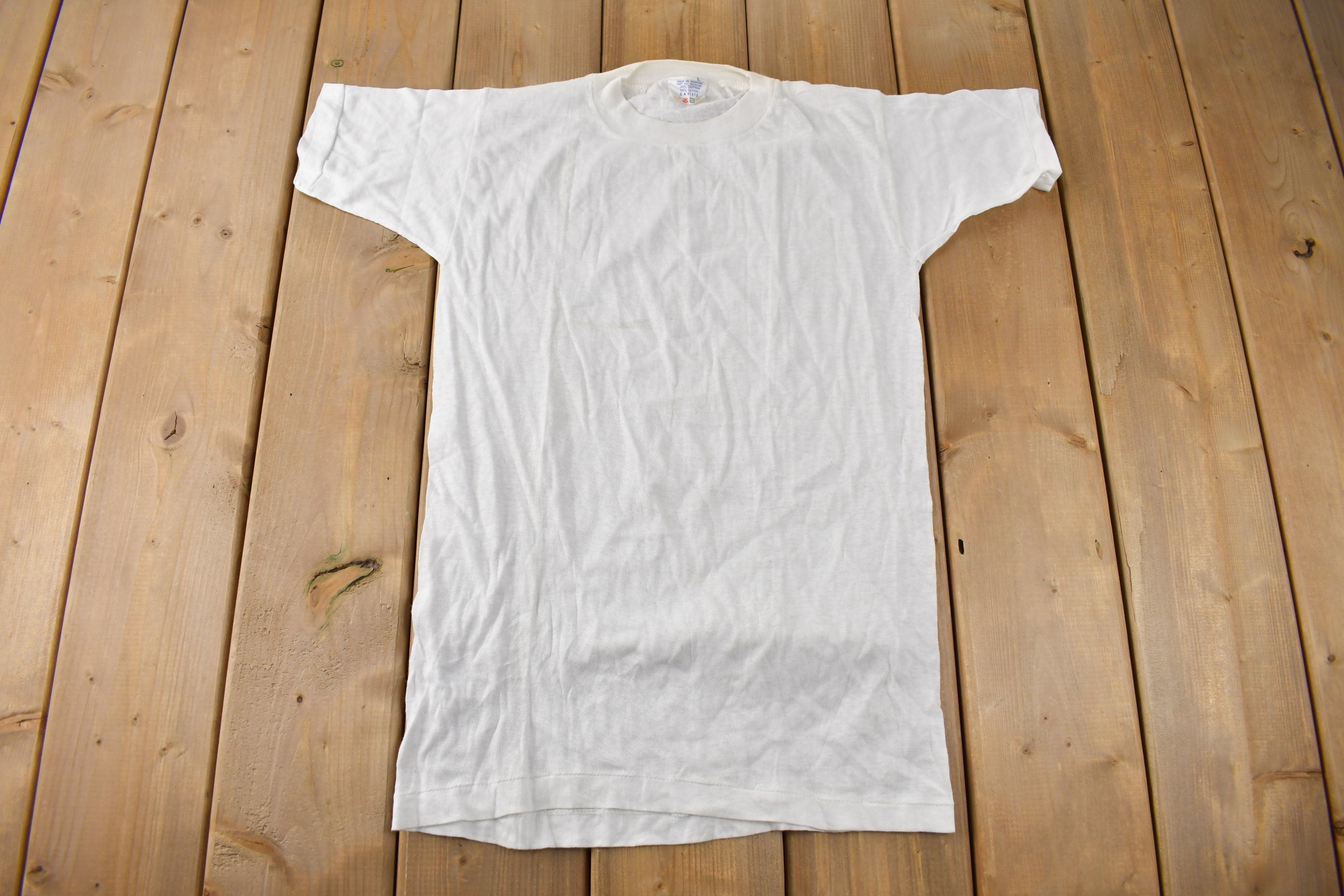 Vintage 1990s Single Stitch Blank White T Shirt Size Small