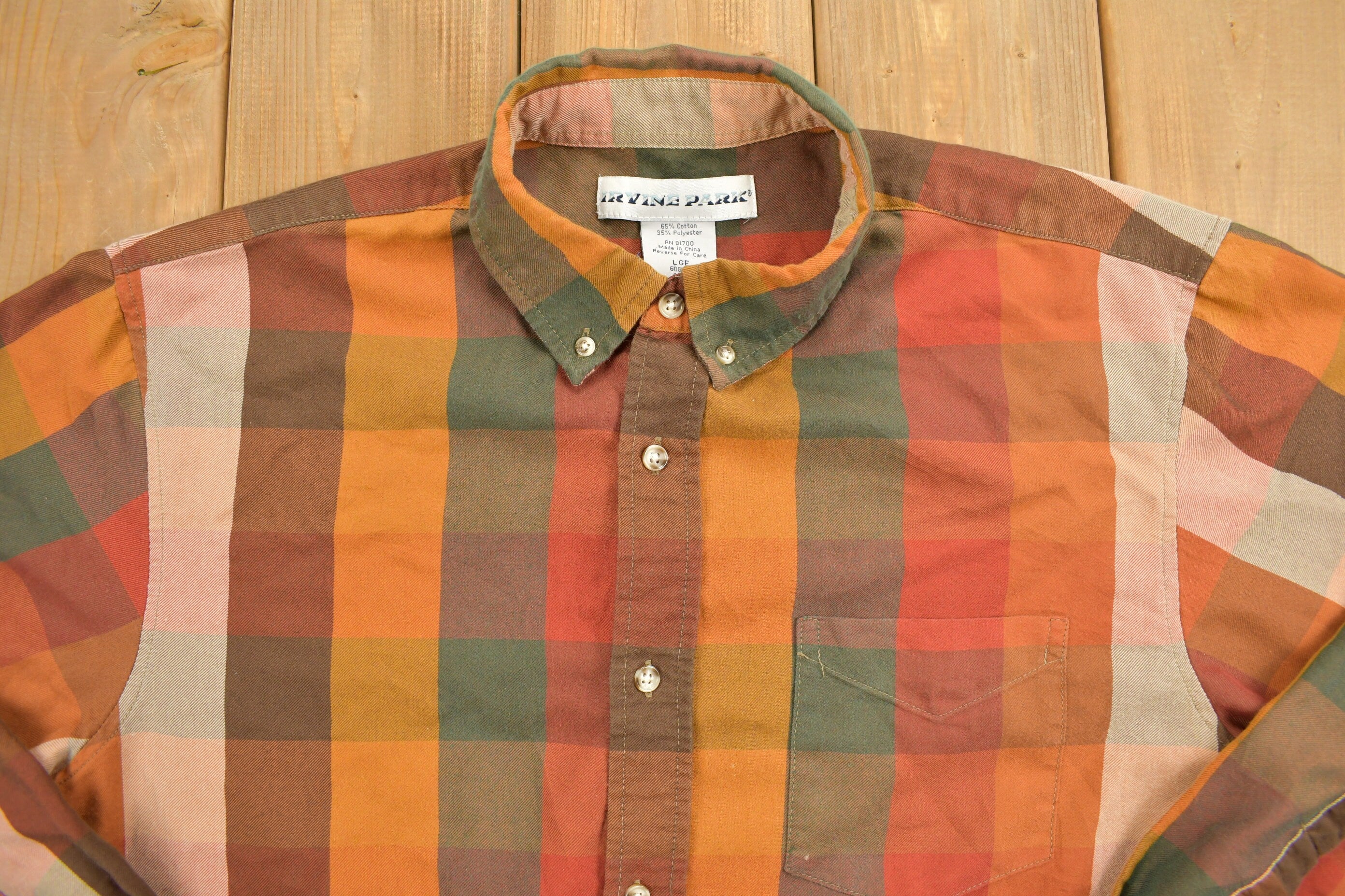 Vintage 1990s Irvine Park Plaid Button Up Shirt