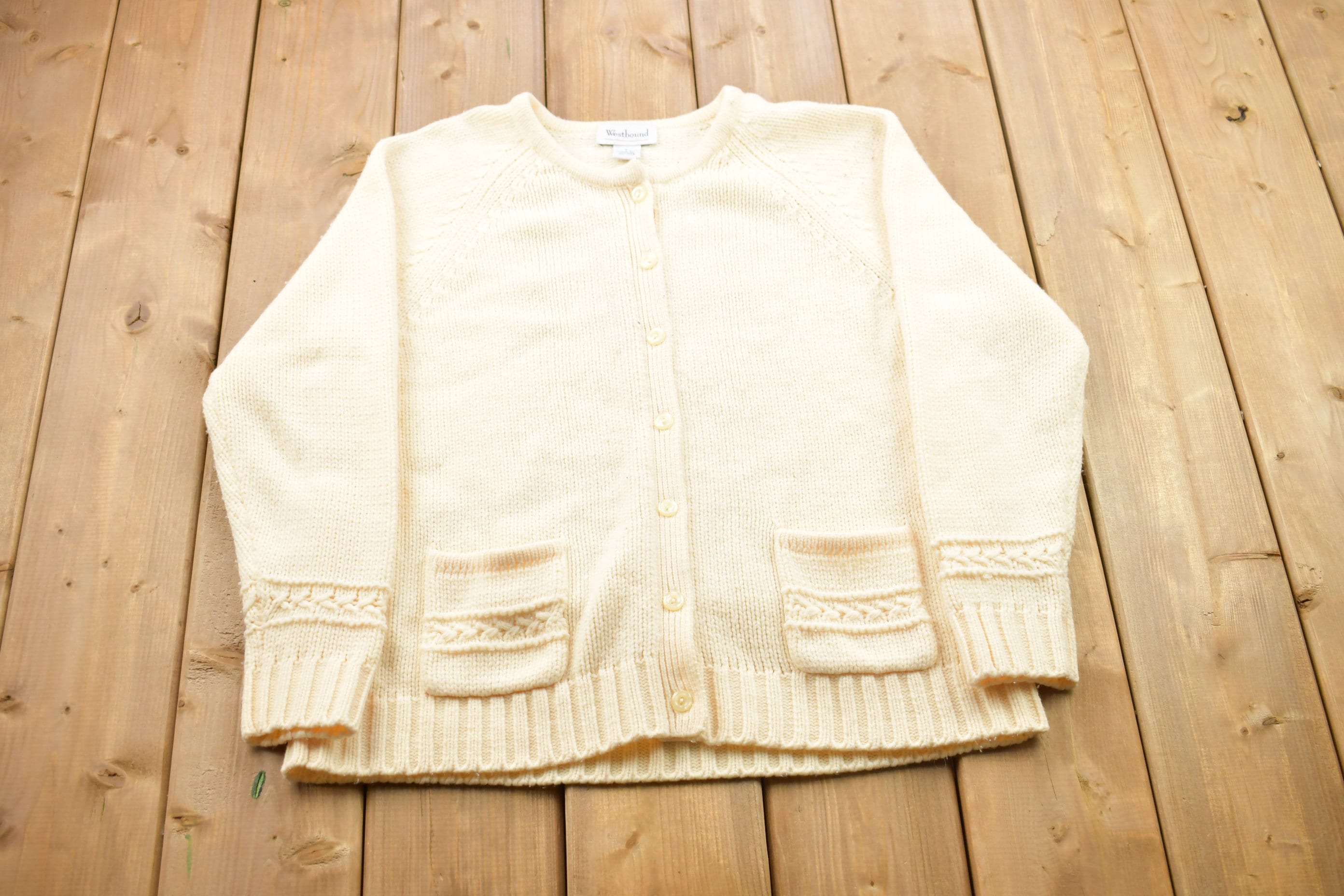 Vintage 1990s Knitted Button Up Sweater / Vintage 90s Cardigan / Basic Knit Button Up / Grandma Sweater / Sweatshirt / Blank Knit