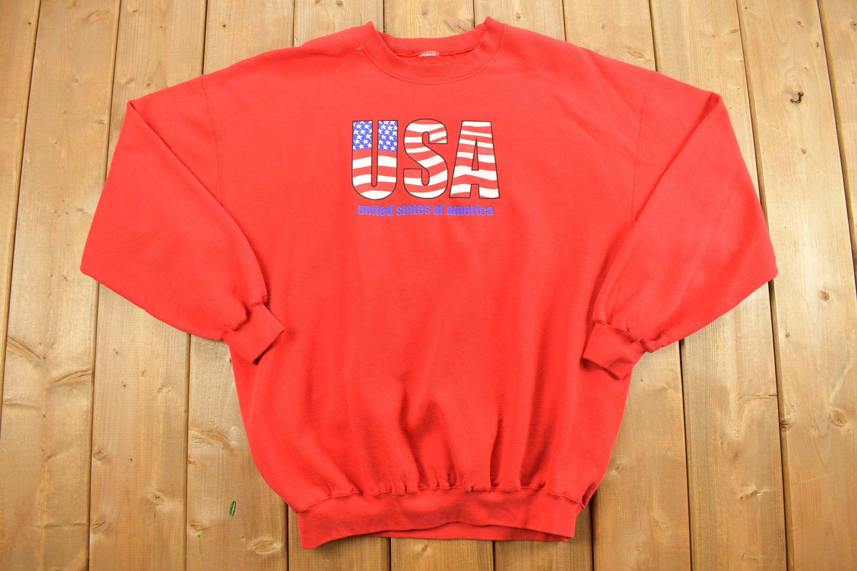Vintage 1990s USA Flag Spell Out Crewneck Sweatshirt
