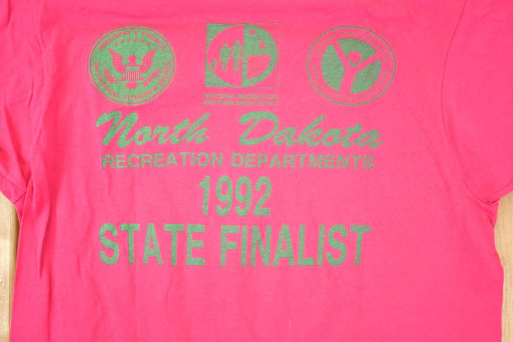 Vintage 1991 Screen Stars Best North Dakota Recreation Department Souvenir Travel T-Shirt Men's S