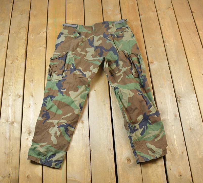 Vintage 1990s Army Camouflage Cargo Pants Size XL