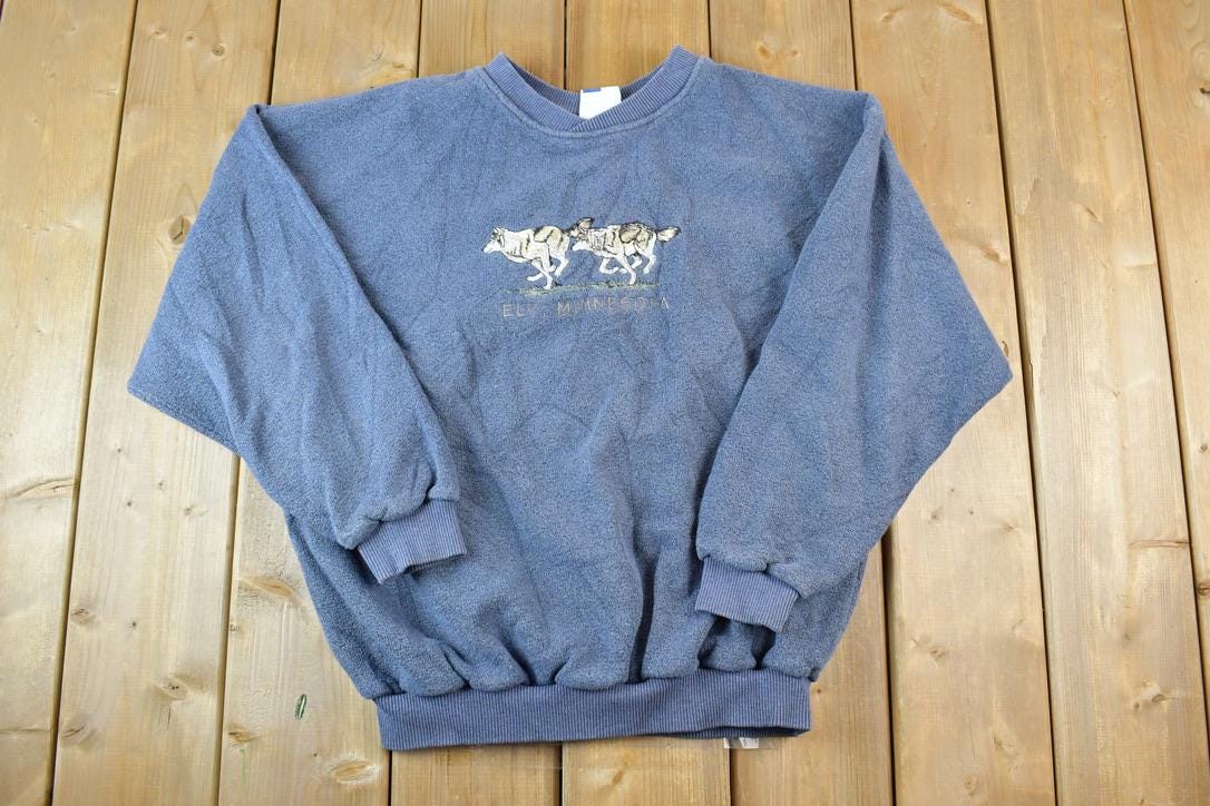 Vintage 1990s Ely Minnesota Wolfpack Art Unlimited Crewneck Sweatshirt