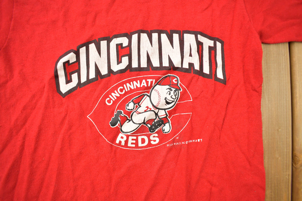 Vintage 1988 Cincinnati Reds MLB Youth Sized Graphic T-Shirt