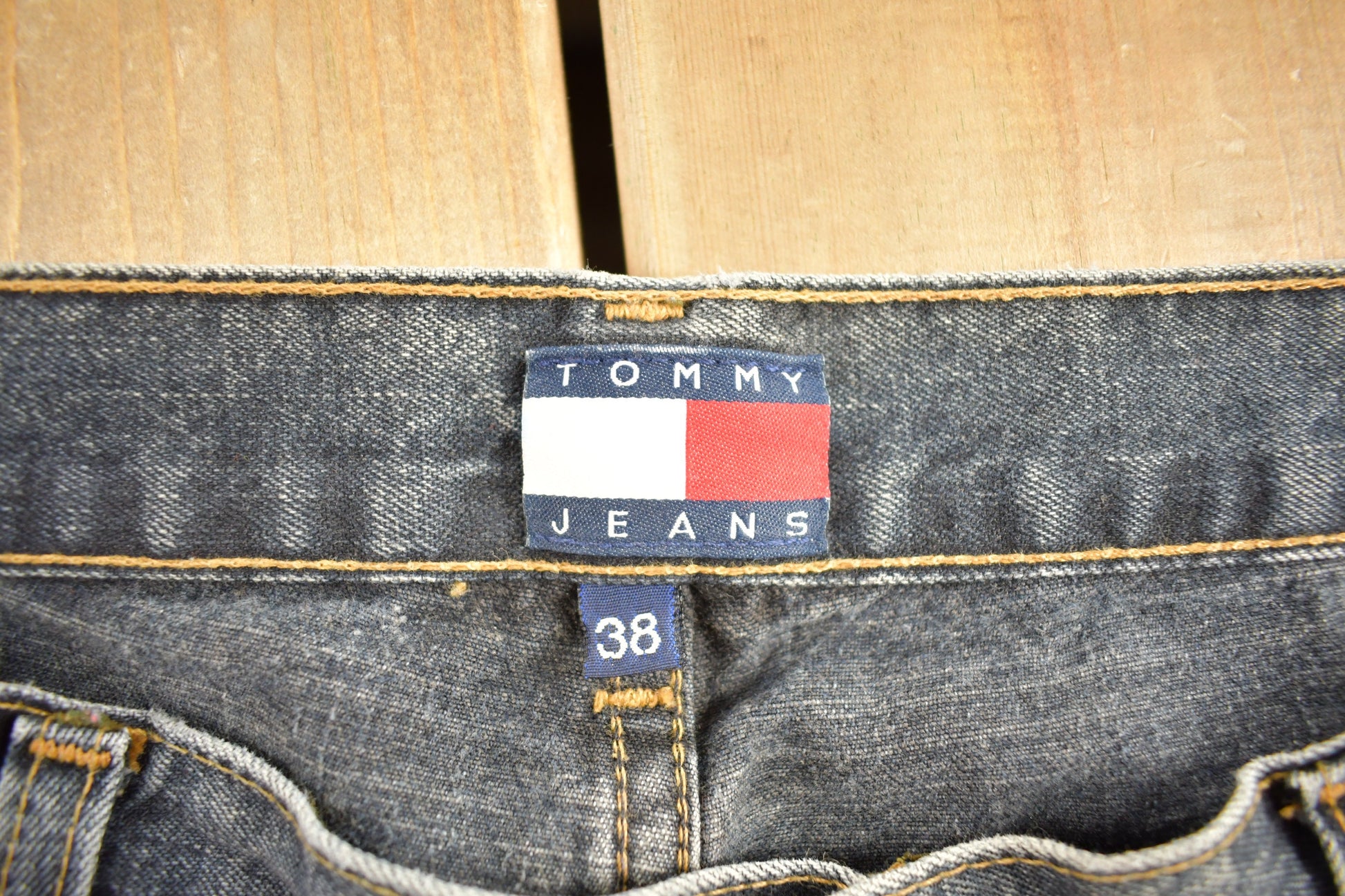 Vintage 1990's Tommy Hilfiger Jeans 38 x 34.5  American Vintage  Streetwear Fashion  Vintage Pants  Tommy Jeans