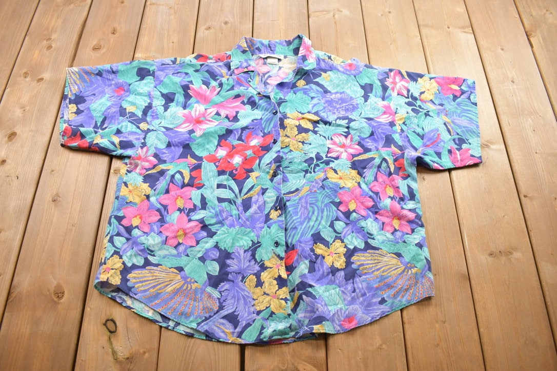 Vintage 1990sMs. Caribou Floral Hawaiian Button Up Shirt