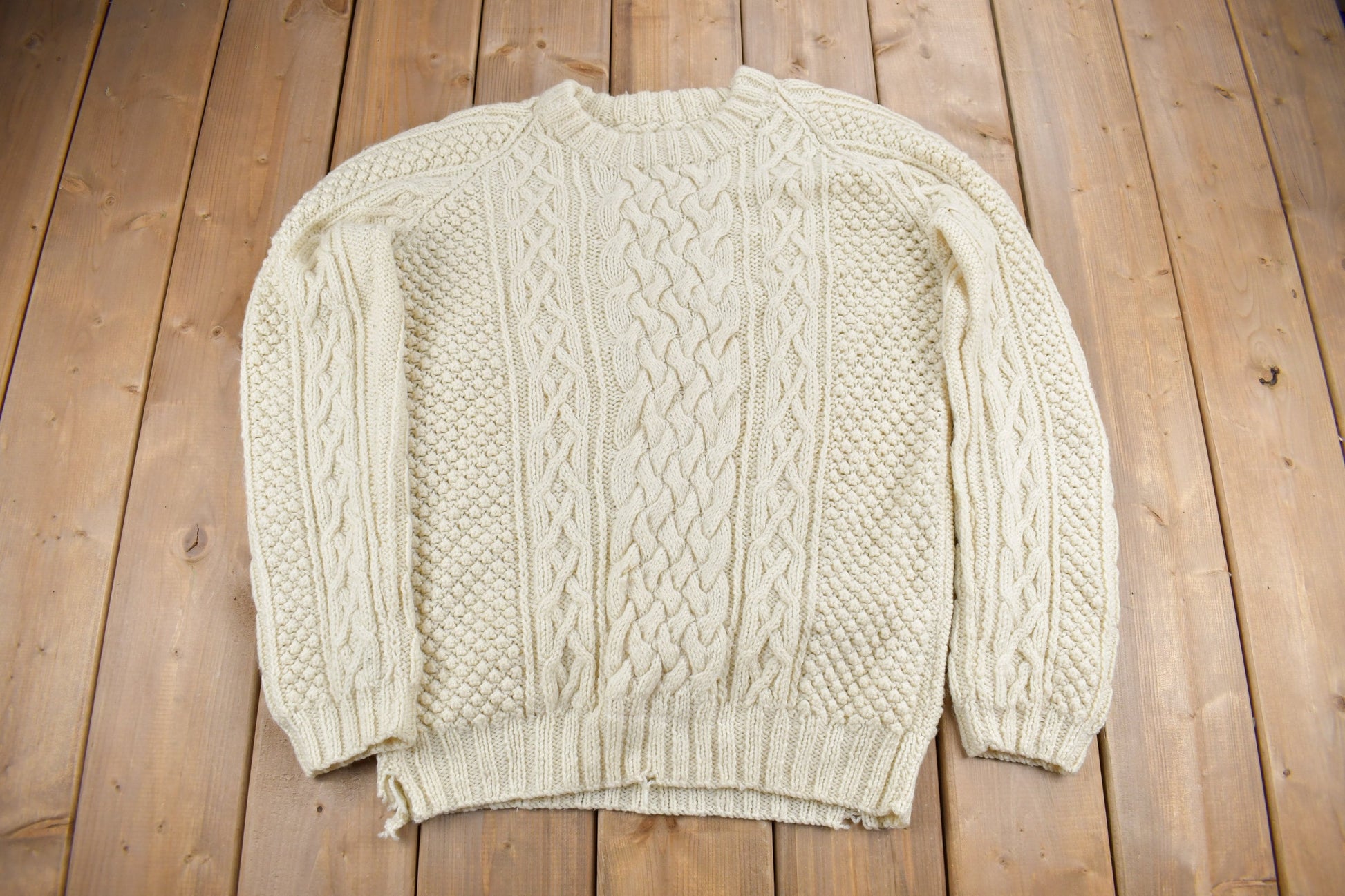 Vintage 1980s Wool Cable Knit Crewneck Sweater / Vintage Knit / Pattern Sweater / Outdoorsman