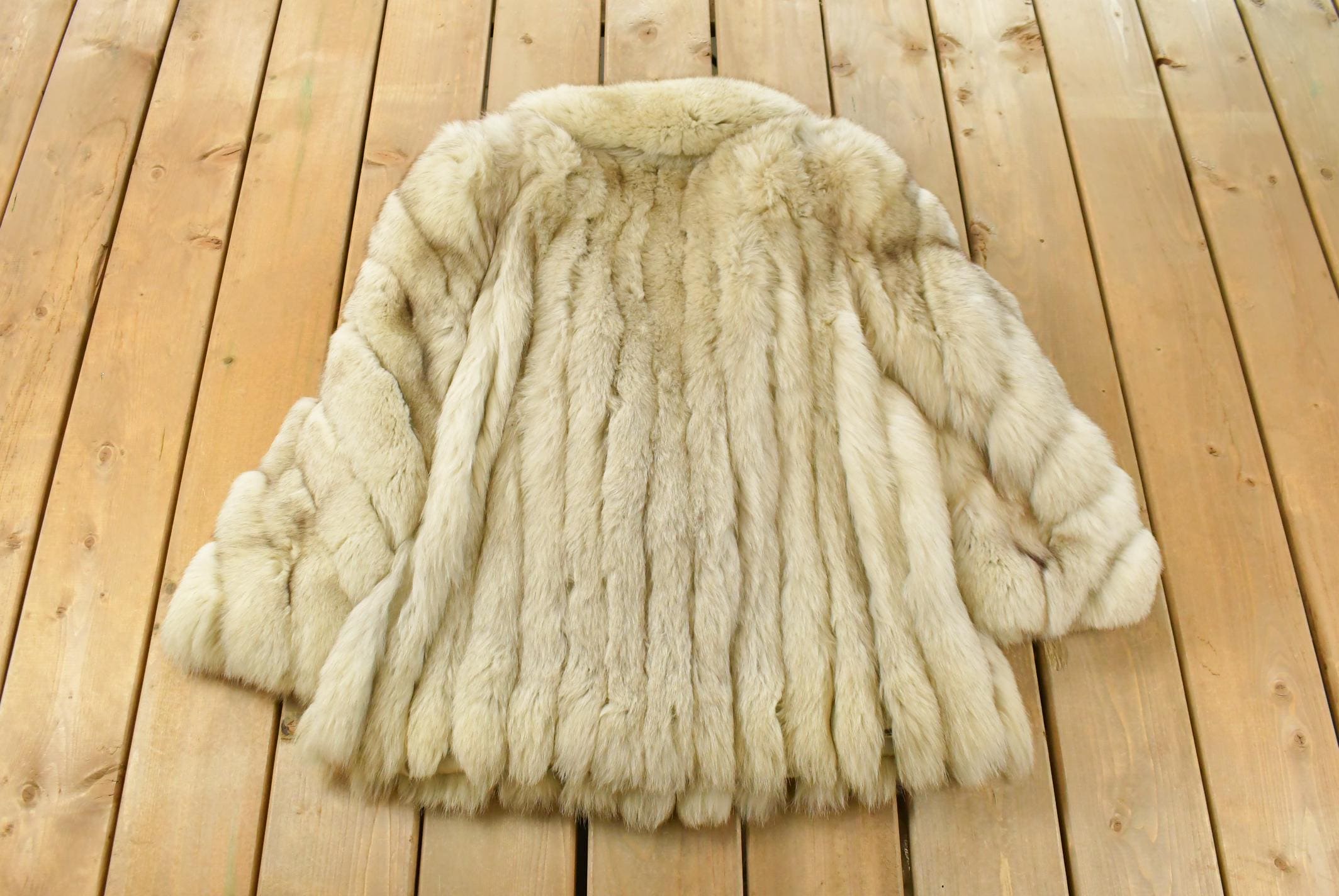 Vintage 1970s Saga Fox Arctic Fox Fur Coat Adult Medium