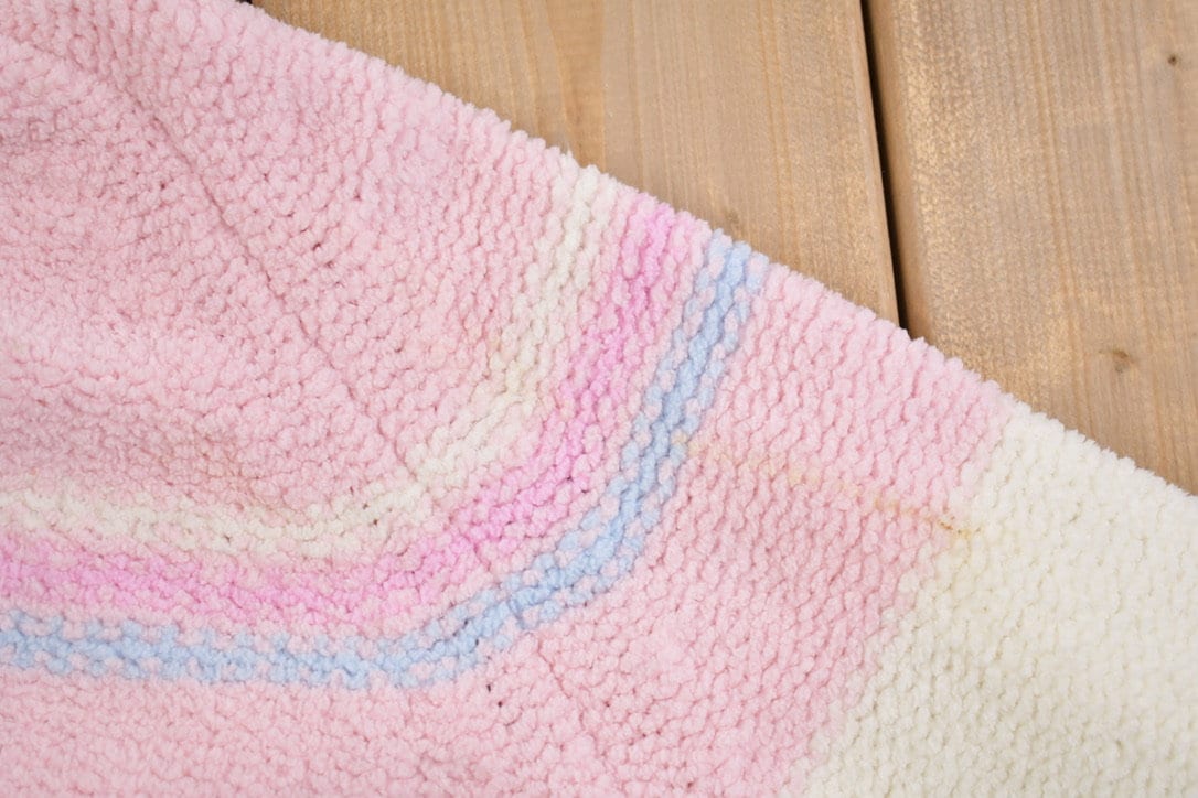 Vintage 1990s Pastel Knitted V Neck Sweater / Vintage 90s Crewneck / All Over Pattern / Colorful / Sweatshirt / Abstract Pattern