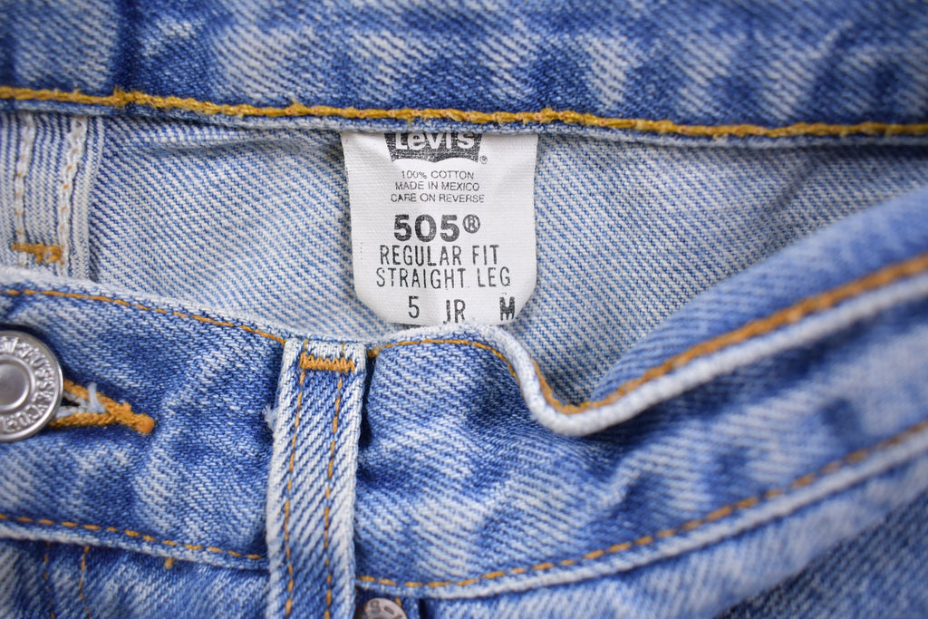 Vintage 1990s Levi's 505 Red Tab Blue Jeans Size 26 x 29