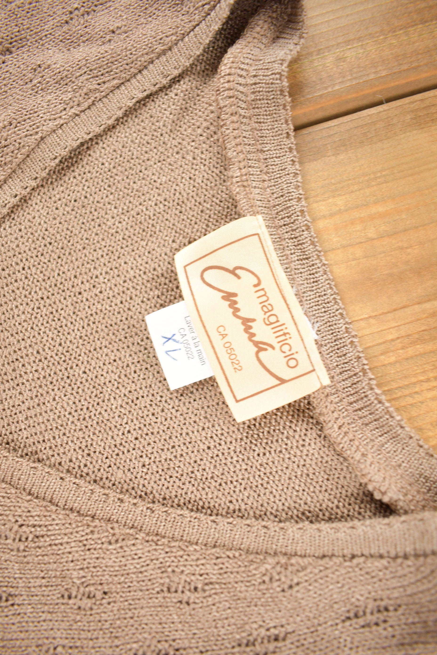 Vintage 1980s V-Neck Yarn Knit Sweater