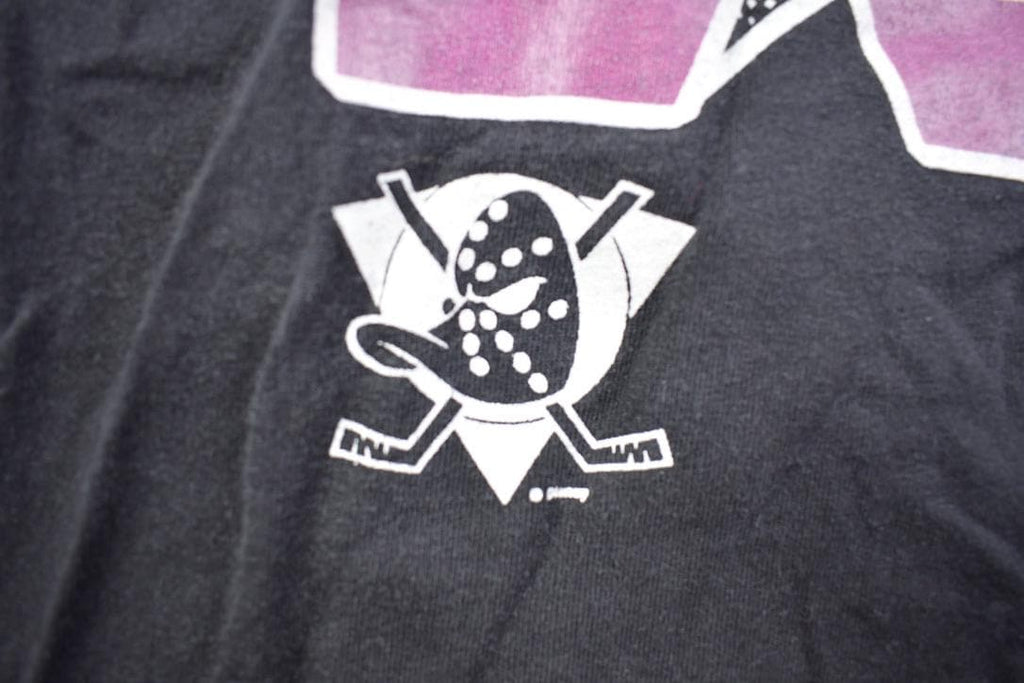 Vintage 1990s NHL The Mighty Ducks Graphic Cropped T Shirt Made In USA