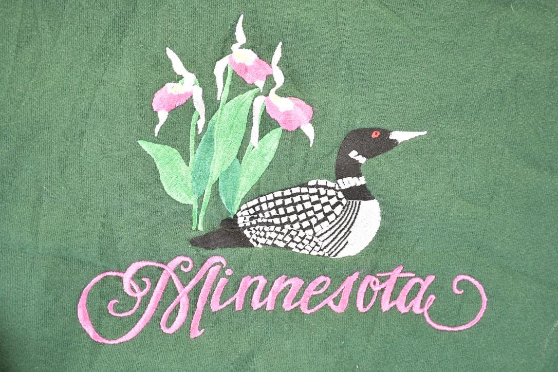 Vintage 1990s Minnesota Embroidered Loon Crewneck Sweatshirt Men's L