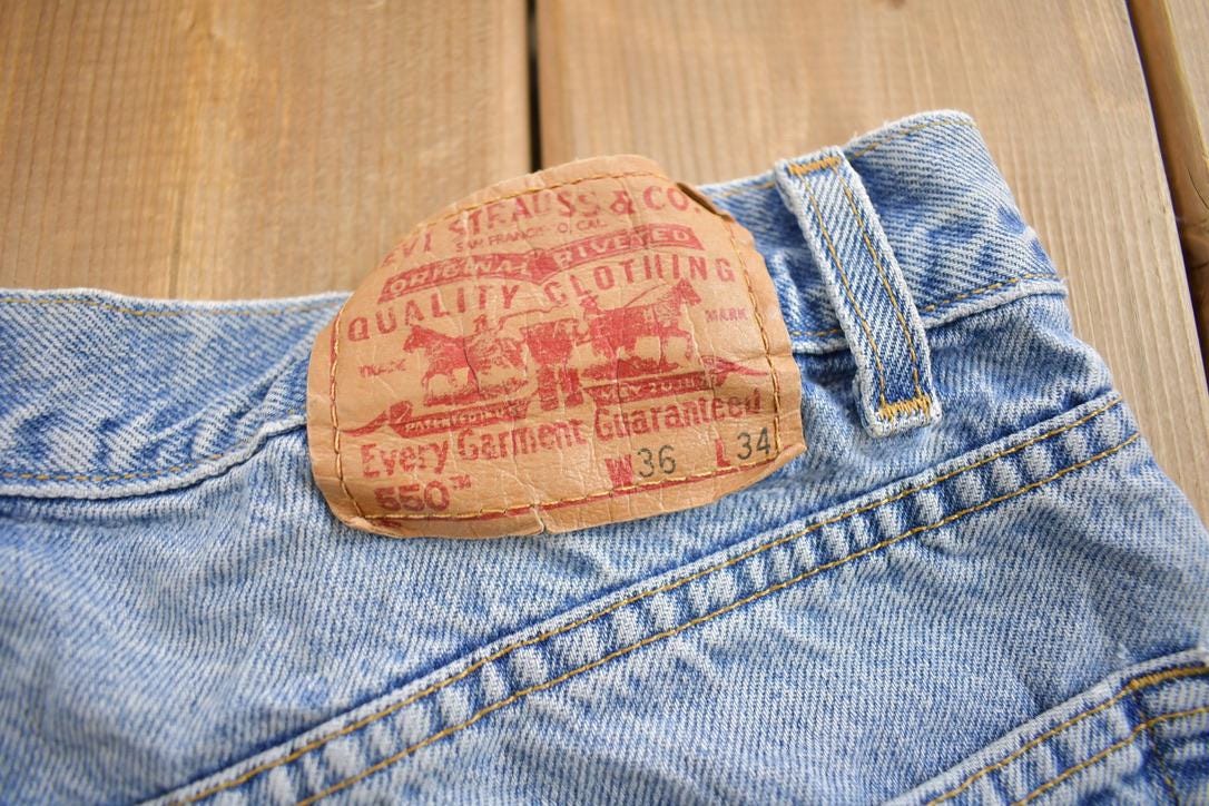 Vintage 1990s Levi's 550 Jeans Size 36x34
