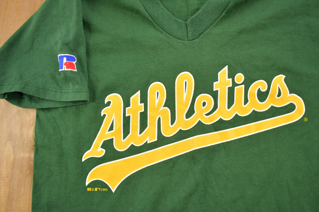 Vintage 1995 Oakland A's MLB Russell Athletics Youth Size T-Shirt