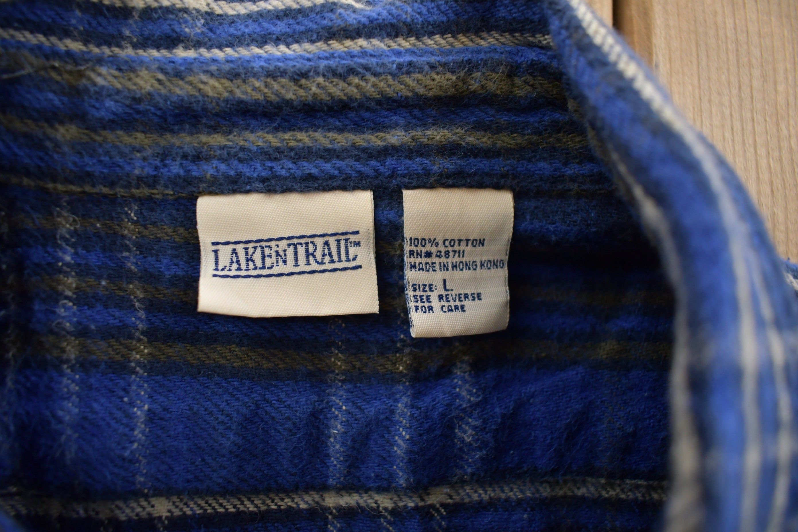 Vintage 1980s Lake In Trail Flannel Plaid Button Up Shirt
