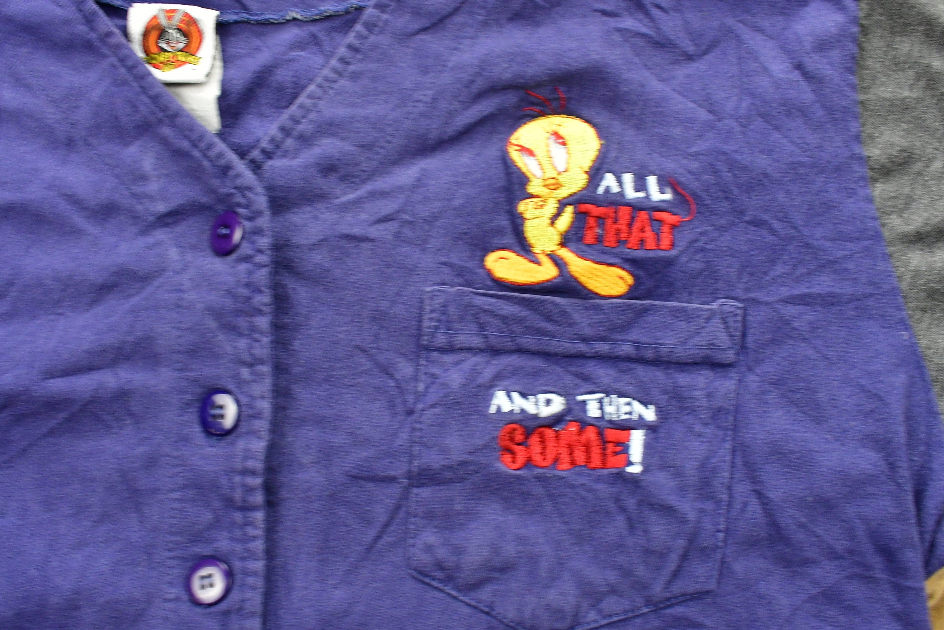 Vintage 2001 Tweety Bird Embroidered Button Up T-Shirt