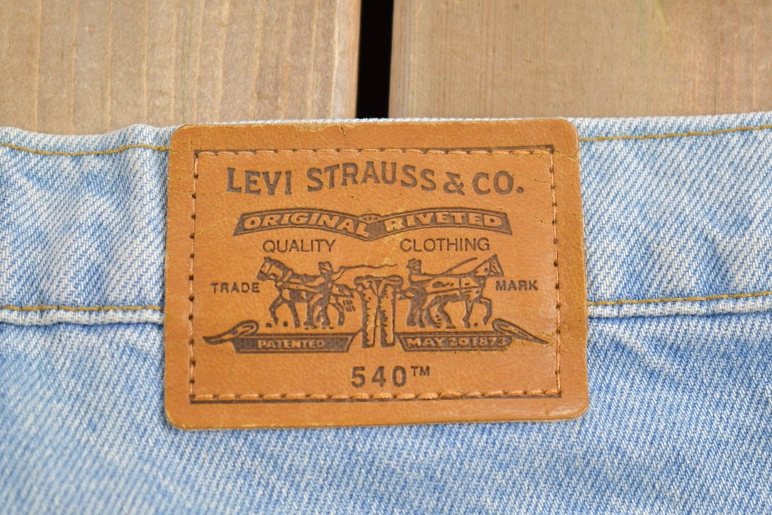 Vintage 1990s Levi's 540 Brown Tab Jeans Size 29 x 32