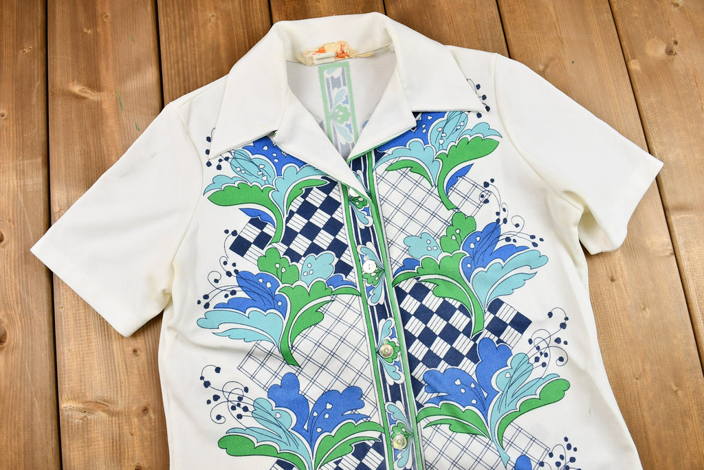 Vintage 1970s Abstract Floral Print Short Sleeve Button-Up Blouse