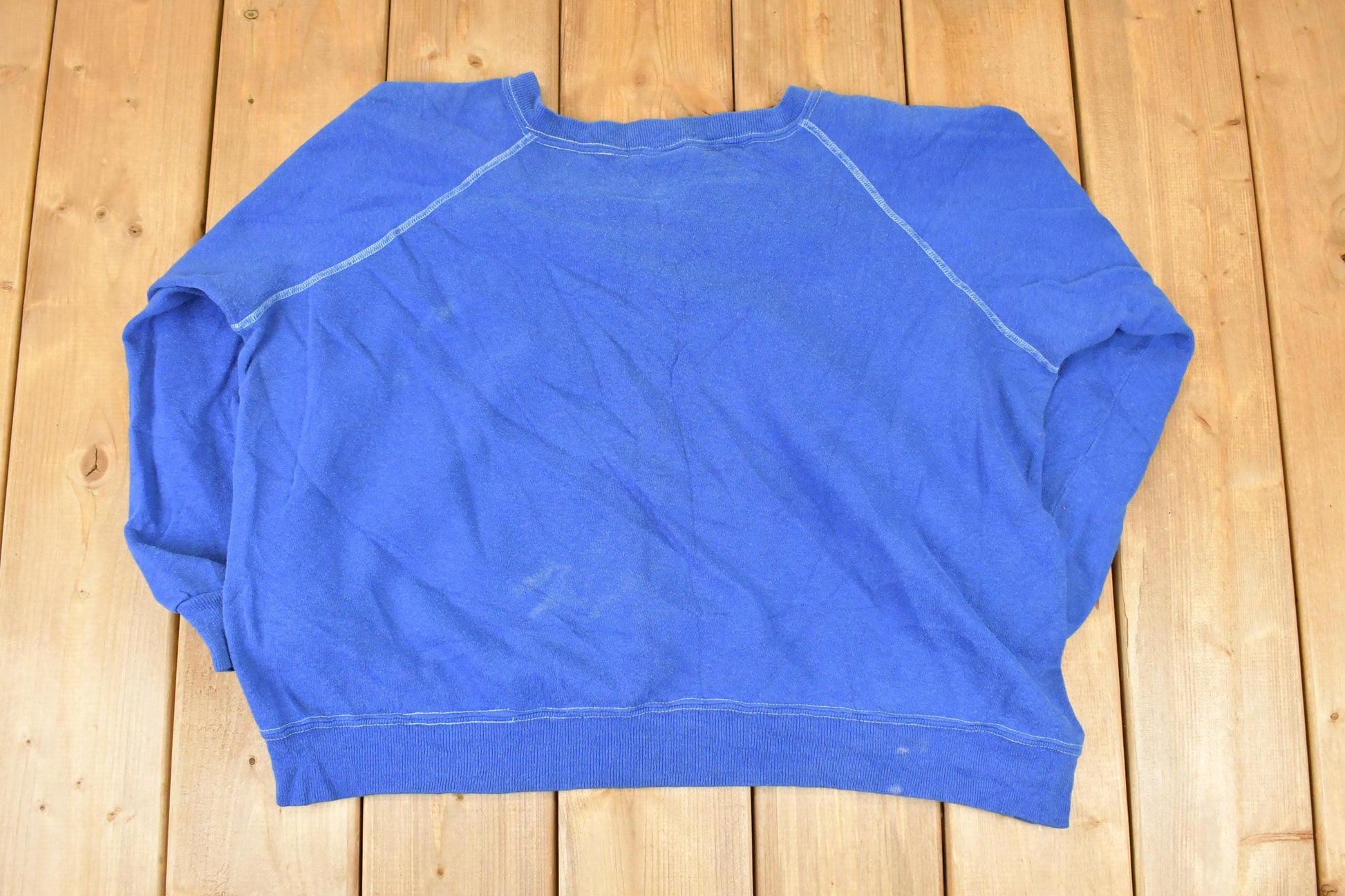 Vintage 1980s Basset Walker Blank Crewneck Sweatshirt Women's Cropped XL