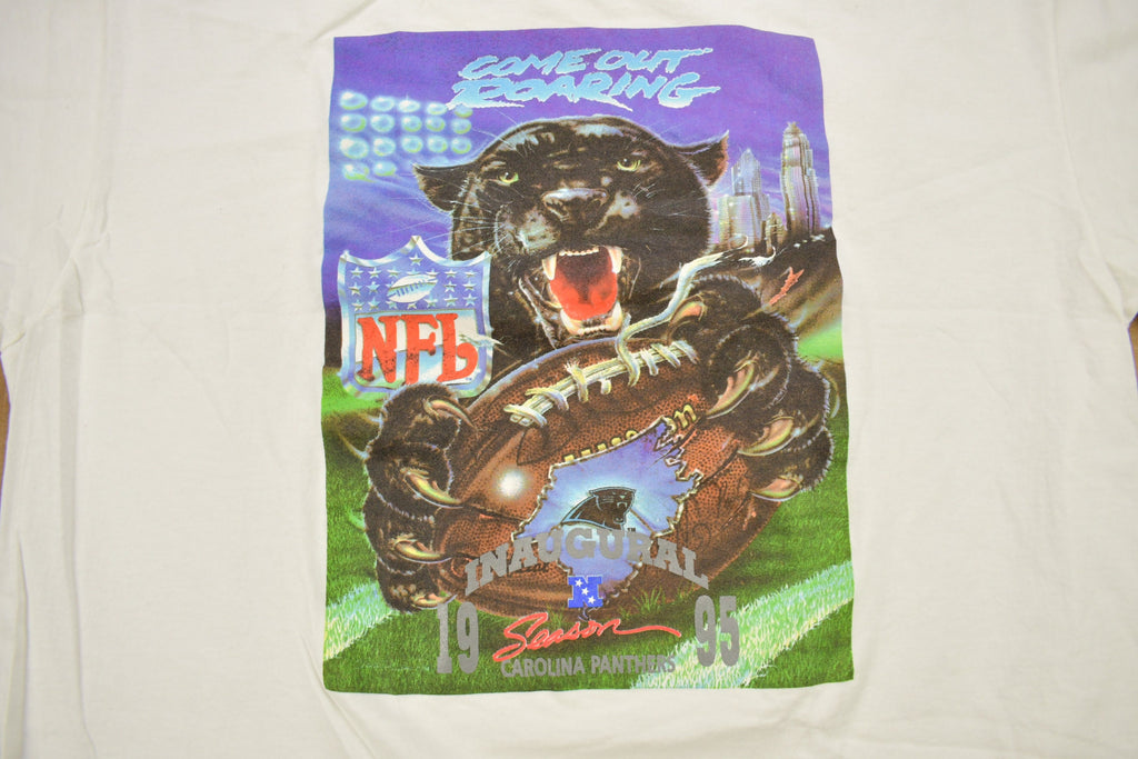 Vintage 1995 Carolina Panthers NFL Inaugural Season Graphic T-Shirt