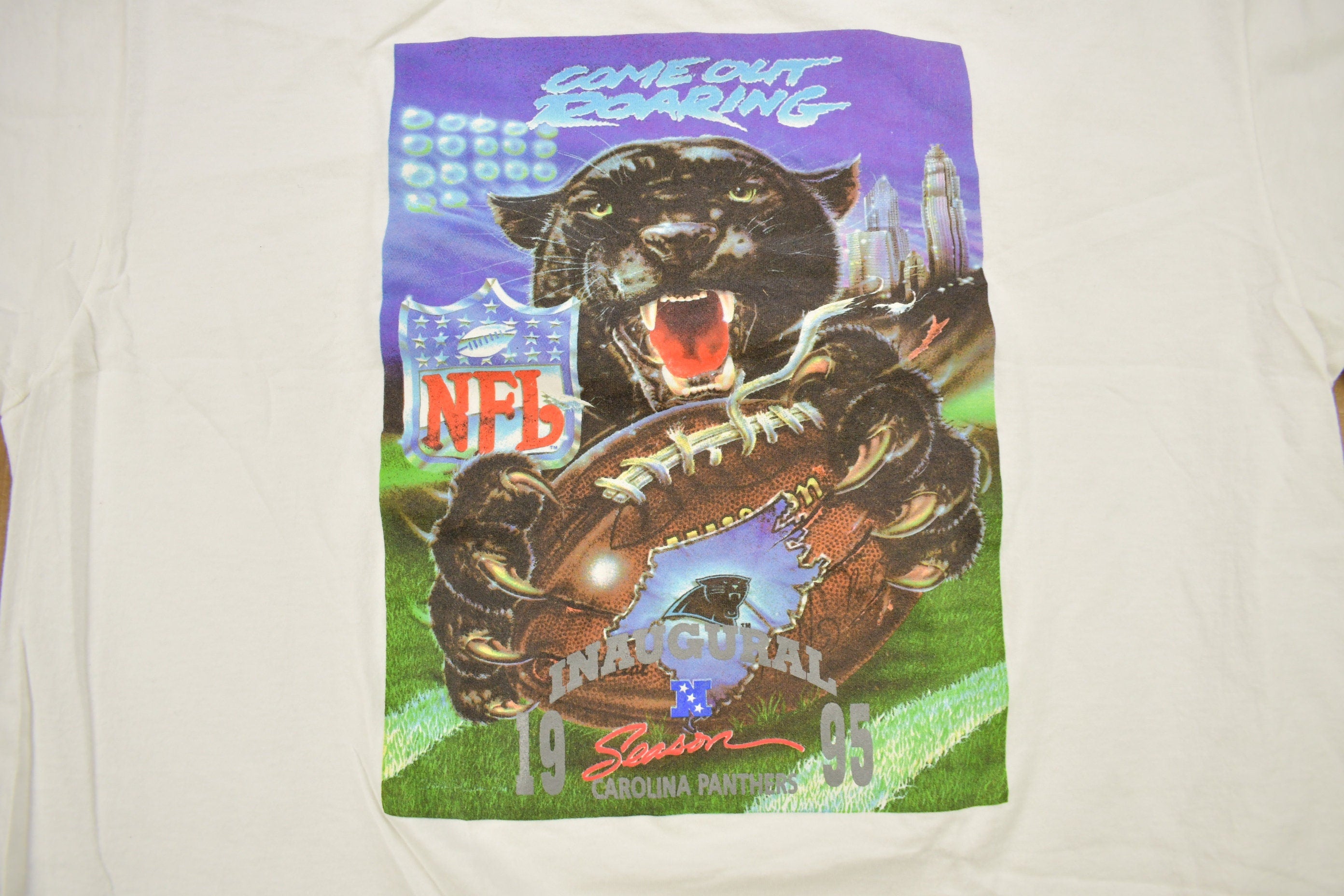 Vintage 1995 Carolina Panthers NFL Inaugural Season Graphic T-Shirt