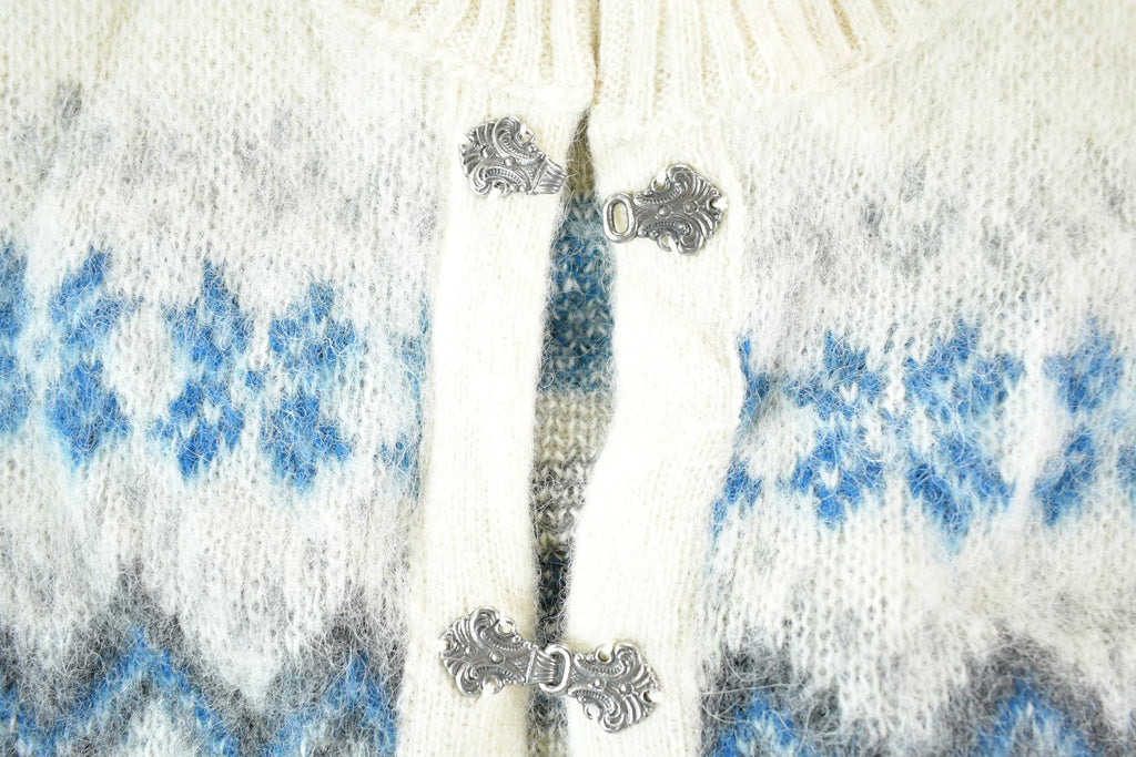 Vintage 1990s Ice Sheep Wool Knit Clasp Sweater womens L