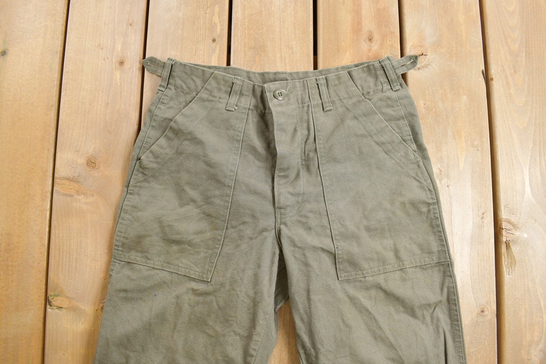 Vintage 1970s OG 107 Military Style Green Pants Size 30 x 31