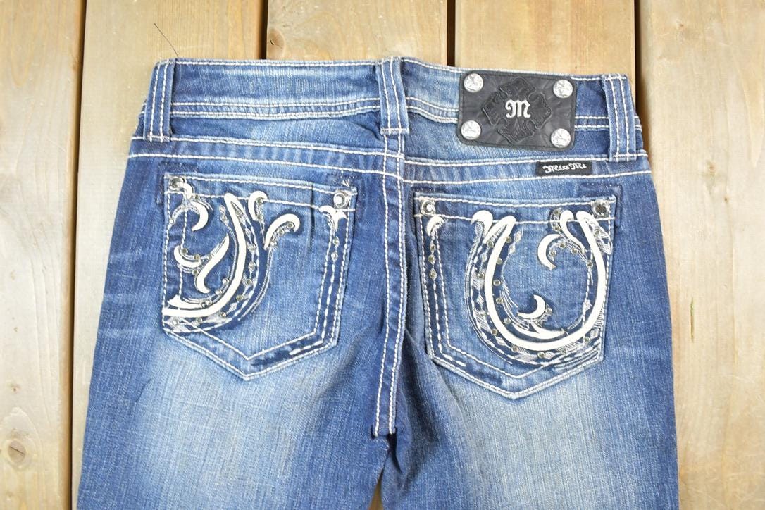 Vintage Y2K Miss Me Bedazzled Low Rise Jeans Size 26x31