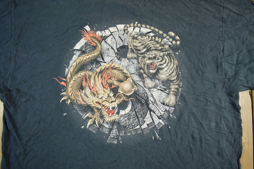 Vintage 1990s Yin Yang Dragon Tiger Graphic T-Shirt Men's XL