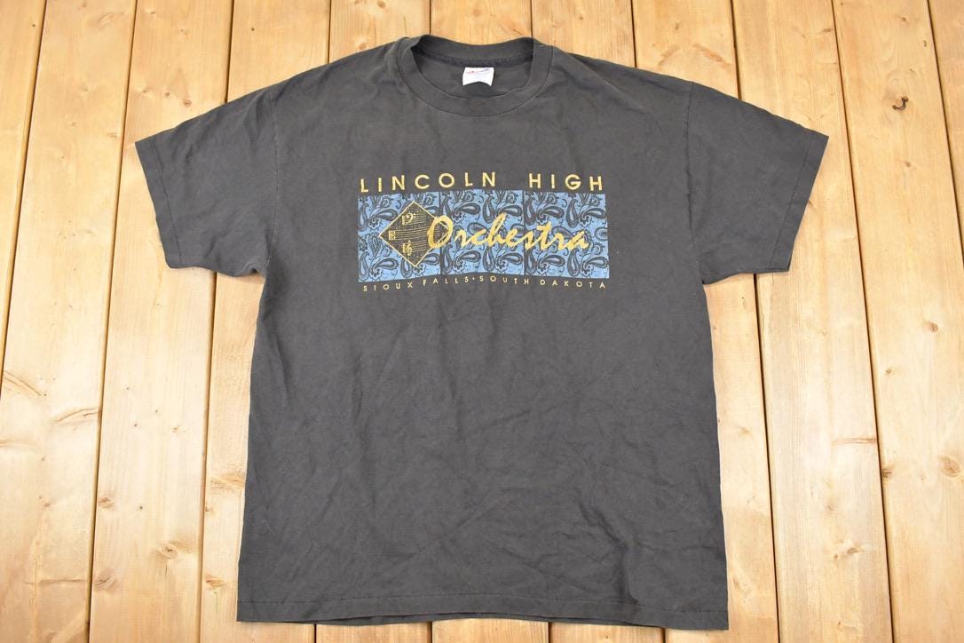Vintage 1990s Lincoln High Orchestra Souvenir South Dakota T-Shirt Men's XL