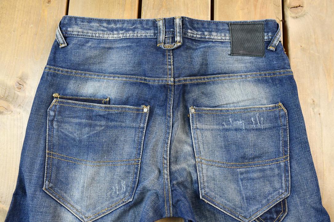 Vintage 1990s Bershka Horseshoe Fit Jeans Size 34 x 31