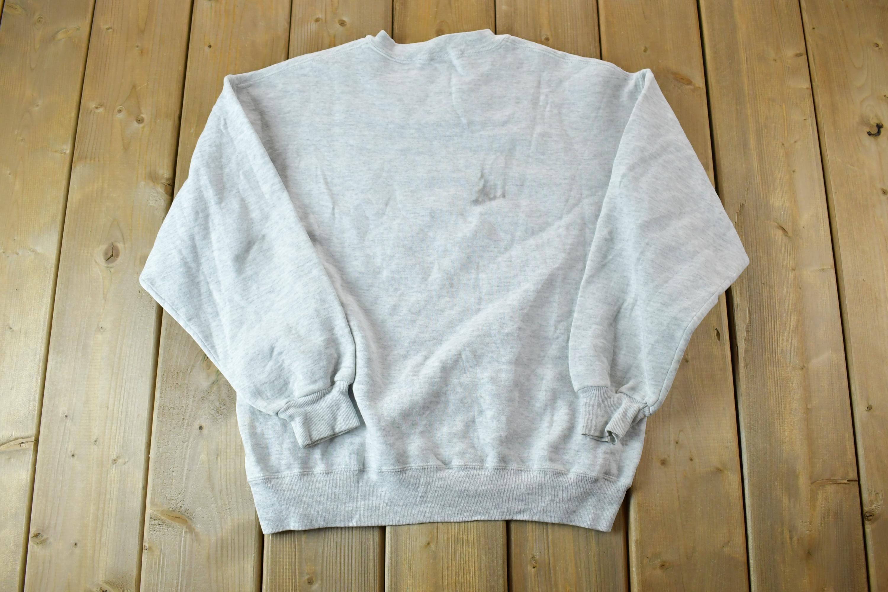 Vintage 1990s Mt Mercy Heather Gray University Collegiate Crewneck / Embroidered / NCAA Sweatshirt / Sportswear / Americana