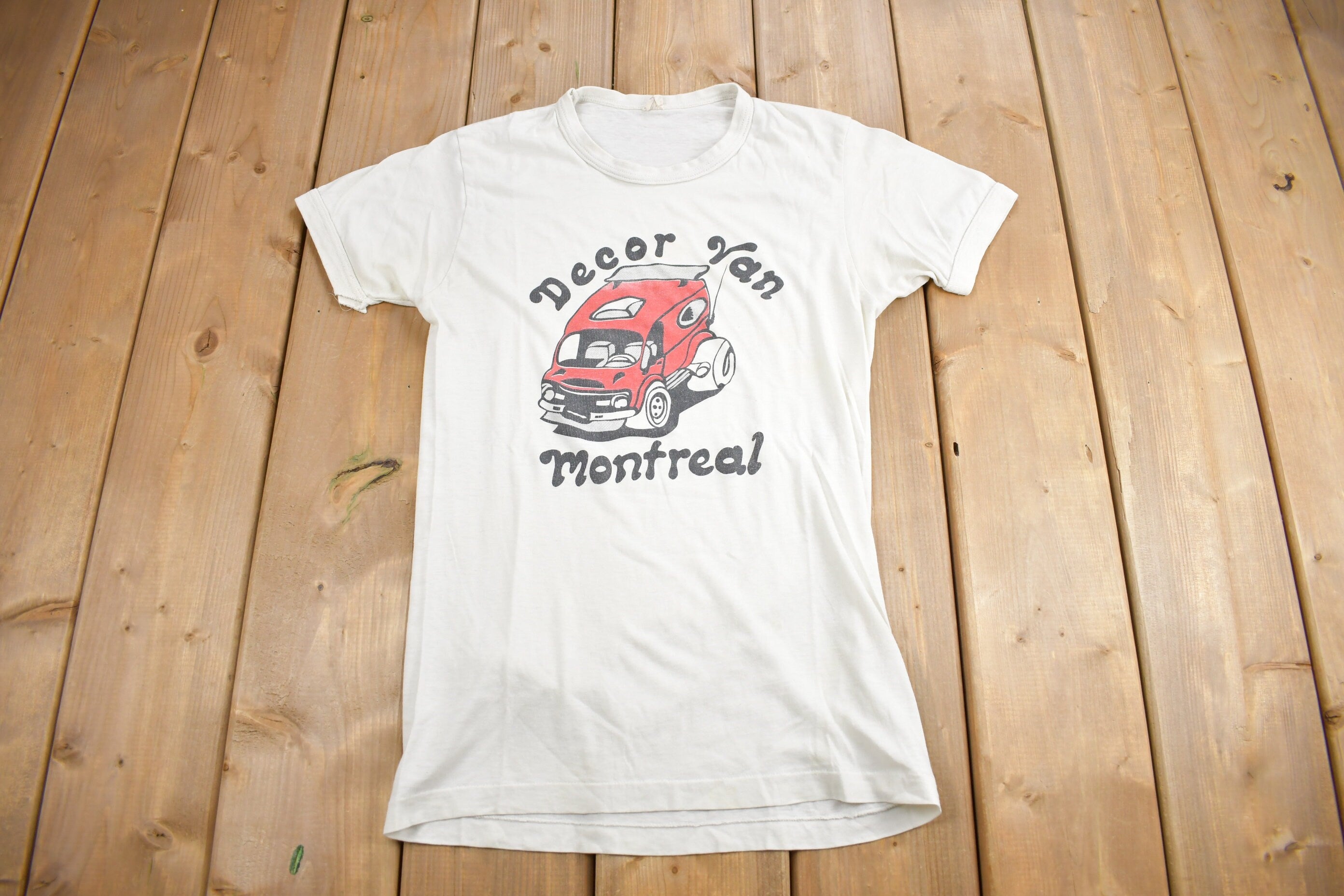 Vintage 1970s Decor Van Montreal Graphic T Shirt