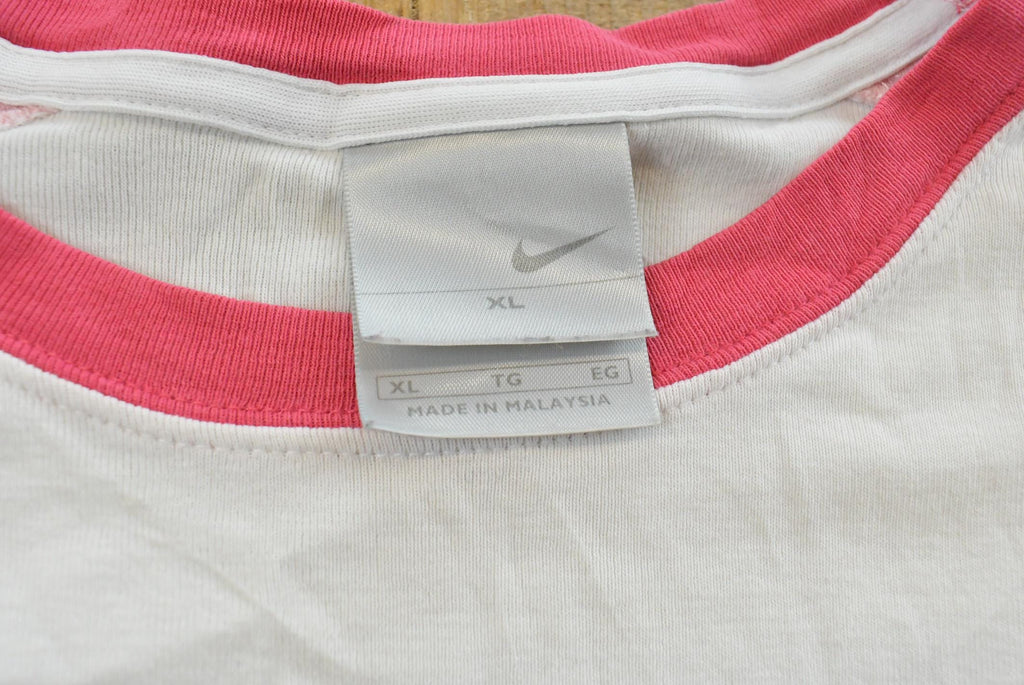 Vintage Y2K Nike Graphic T-Shirt Womens L / Swoosh / Nike Swoosh / 00s Nike Vintage / Small Swoosh / Big Swoosh / Nike Check / Silver Tag