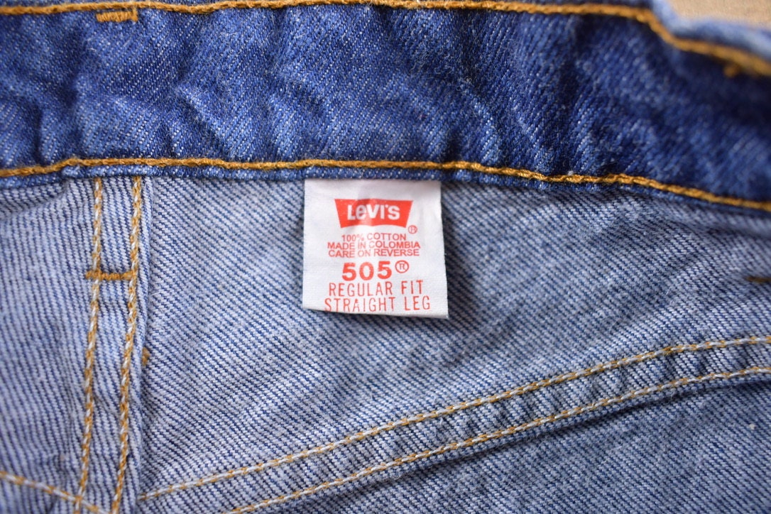 Vintage 1990s Levi 505s Red Tab Jeans Size 30 x 32.5