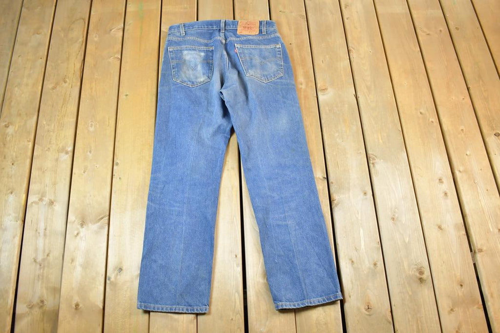 Vintage 1990s Levi Strauss Red Tab 505 Regular Fit Straight Leg Denim Jeans Size 33 x 30